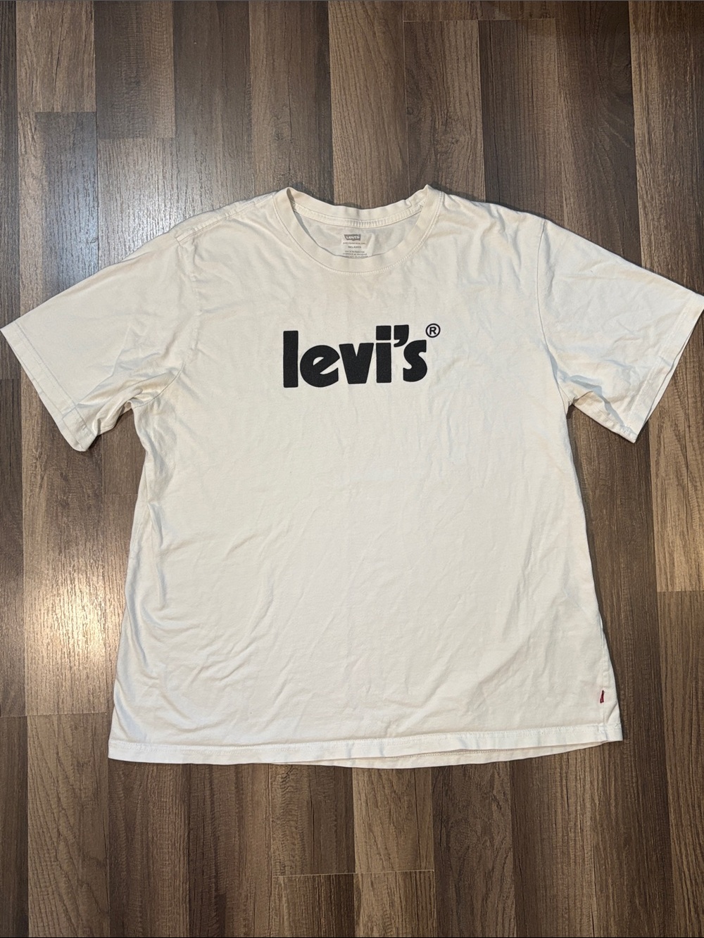Levi's White Relaxed Fit Tee with Black Logo